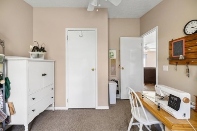 Extremely well maintained & immaculate 3 bed 2 bath home with - photo 37