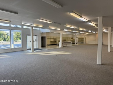 FOR SALE OR LEASE. Fantastic opportunity to own this 8,304 - photo 38