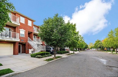 East River Condo For Sale in College Point New York