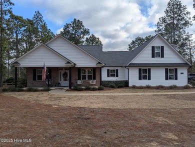 Seven Lakes Home For Sale in West End North Carolina