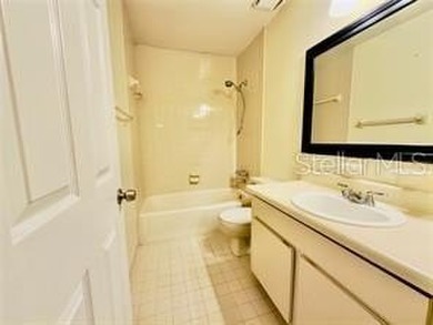 This beautiful end-unit villa offers 2 bedrooms, 2 bathrooms, 1 - photo 12