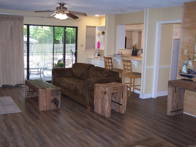 Great nightly rental...Priced to sell..gated and secure...Key - photo 13
