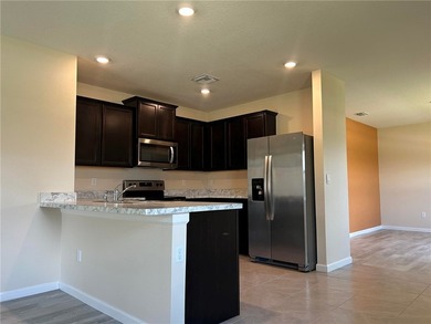 Discover this 3 bed, 2 bath CBS home on a desirable corner lot! - photo 3