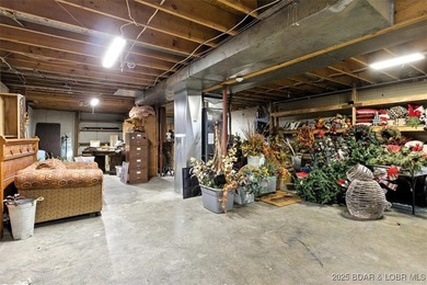 Unlock the potential of this exceptional 4,477 square foot - photo 27