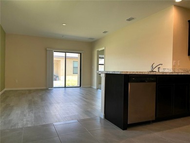 Discover this 3 bed, 2 bath CBS home on a desirable corner lot! - photo 8