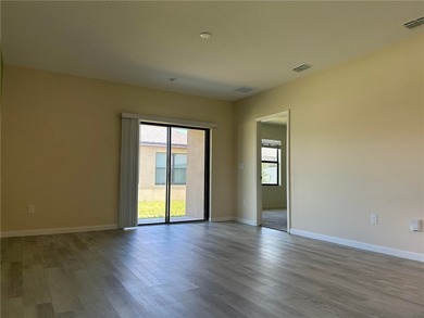 Discover this 3 bed, 2 bath CBS home on a desirable corner lot! - photo 9