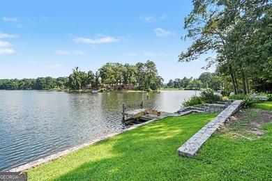 Welcome to this beautiful 3-bedroom, 2-bathroom home in the - photo 3