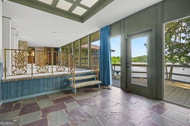 Welcome to this beautiful 3-bedroom, 2-bathroom home in the - photo 6