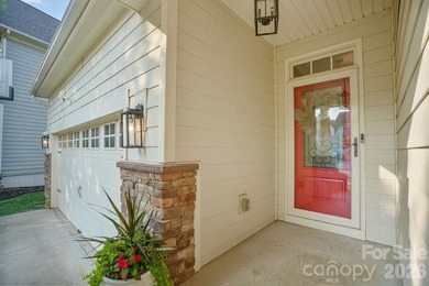 Welcome to this beautifully updated 5-bedroom, 4-bathroom home - photo 3
