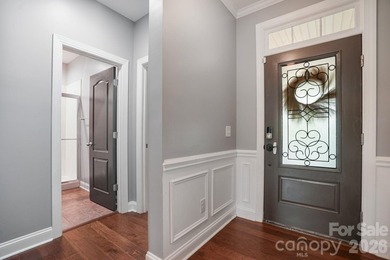 Welcome to this beautifully updated 5-bedroom, 4-bathroom home - photo 7