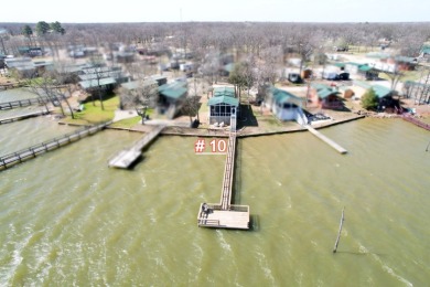 Park Model Home on Lake Fork Waterfront at The Fishin' Hole - Lake Other For Sale in Alba, Texas