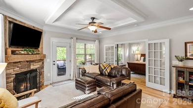 Charming and Spacious, 3 Bed/3 Bath Craftsman Home in Beautiful - photo 15