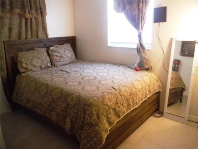 Duplex in excellent condition. Tenants have been there for over - photo 22