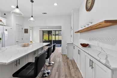 Welcome to 124 Honesty Lane, where breathtaking lagoon views - photo 25