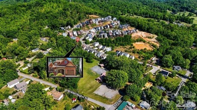 Charming and Spacious, 3 Bed/3 Bath Craftsman Home in Beautiful - photo 37