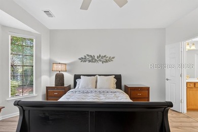 Welcome to 124 Honesty Lane, where breathtaking lagoon views - photo 37