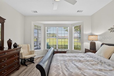 Welcome to 124 Honesty Lane, where breathtaking lagoon views - photo 39
