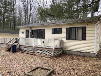 Higgins Lake Home For Sale in Roscommon Michigan