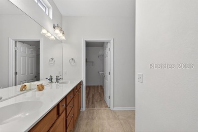 Welcome to 124 Honesty Lane, where breathtaking lagoon views - photo 42