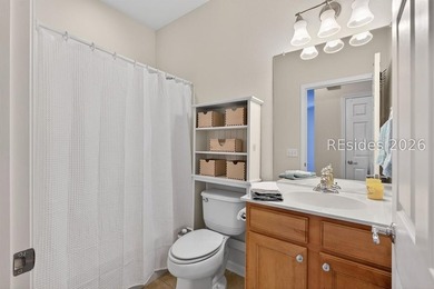 Welcome to 124 Honesty Lane, where breathtaking lagoon views - photo 46