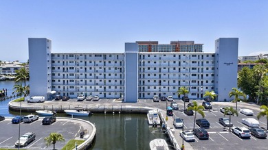 Wake up to panoramic Intracoastal and ocean views from this - photo 36