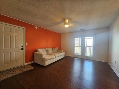 Welcome to 1023 Harts Cove Way, a well-maintained and - photo 4
