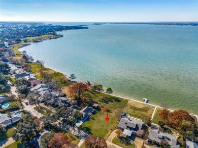 Lake Lot For Sale in Rockwall, Texas