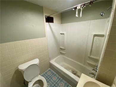 Opportunity knocks at 332 Carter Street! This income-producing - photo 11