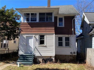 Opportunity knocks at 332 Carter Street! This income-producing - photo 13
