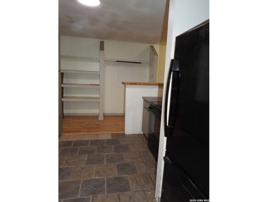 Handyman special with strong upside. Interior needs paint, new - photo 13