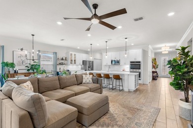 Don't miss this absolutely stunning nearly new 3 Bedroom plus - photo 15