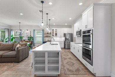 Don't miss this absolutely stunning nearly new 3 Bedroom plus - photo 16