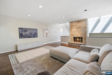 Welcome to this mint turn key townhome at Oak Trail, one of - photo 17