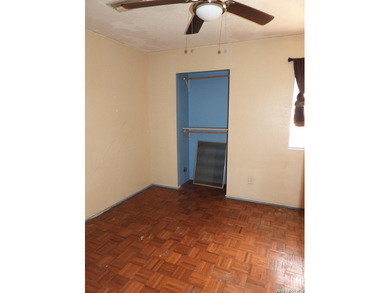 Handyman special with strong upside. Interior needs paint, new - photo 20