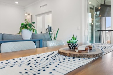 Don't miss this absolutely stunning nearly new 3 Bedroom plus - photo 25