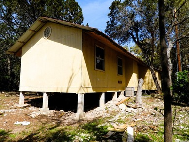 Handyman special with strong upside. Interior needs paint, new - photo 44
