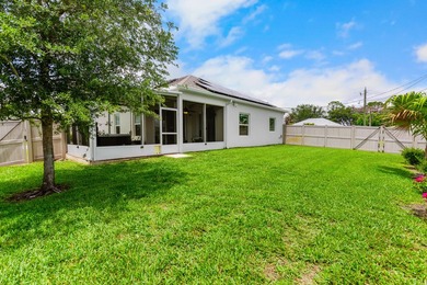 Don't miss this absolutely stunning nearly new 3 Bedroom plus - photo 50