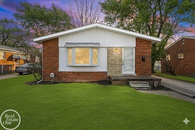 Lake Saint Clair Home Active Under Contract in Saint Clair Shores Michigan