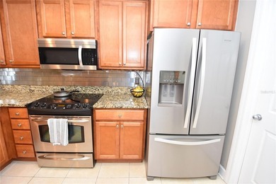 Welcome to your dream home! This stunning 3 bedroom, 2 bathroom - photo 12