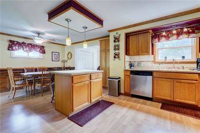 Welcome to the pride and joy of the neighborhood! This stunning - photo 15