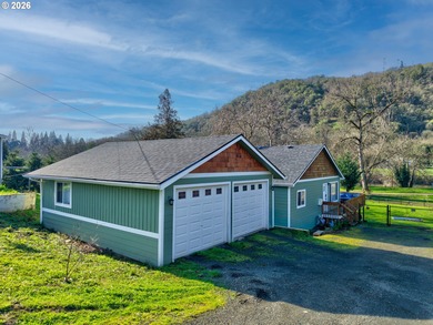 South Umpqua River Home For Sale in Roseburg Oregon