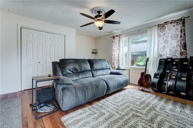 Welcome to the pride and joy of the neighborhood! This stunning - photo 22