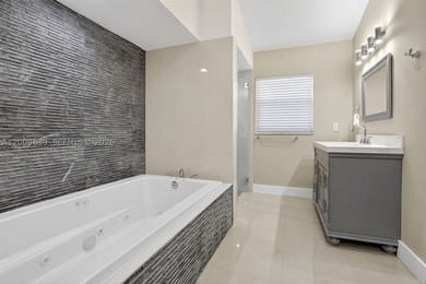 Step into a beautifully remodeled Hollywood estate where style - photo 22