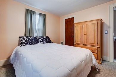 Welcome to the pride and joy of the neighborhood! This stunning - photo 30