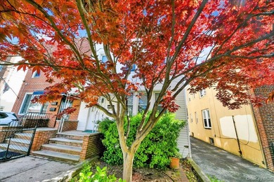 Well-maintained two-family home in the desirable Throggs Neck - photo 3