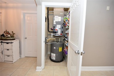 Welcome to your dream home! This stunning 3 bedroom, 2 bathroom - photo 34
