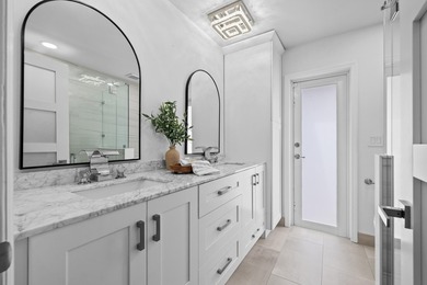 Experience modern South Florida living in this beautifully - photo 34