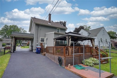 Welcome to the pride and joy of the neighborhood! This stunning - photo 40