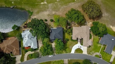 Motivated Seller, bring your offer! Don't miss this incredible - photo 2