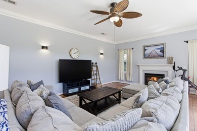 Motivated Seller, bring your offer! Don't miss this incredible - photo 6
